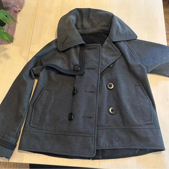 lululemon coco softshell - Picture 3 of 5